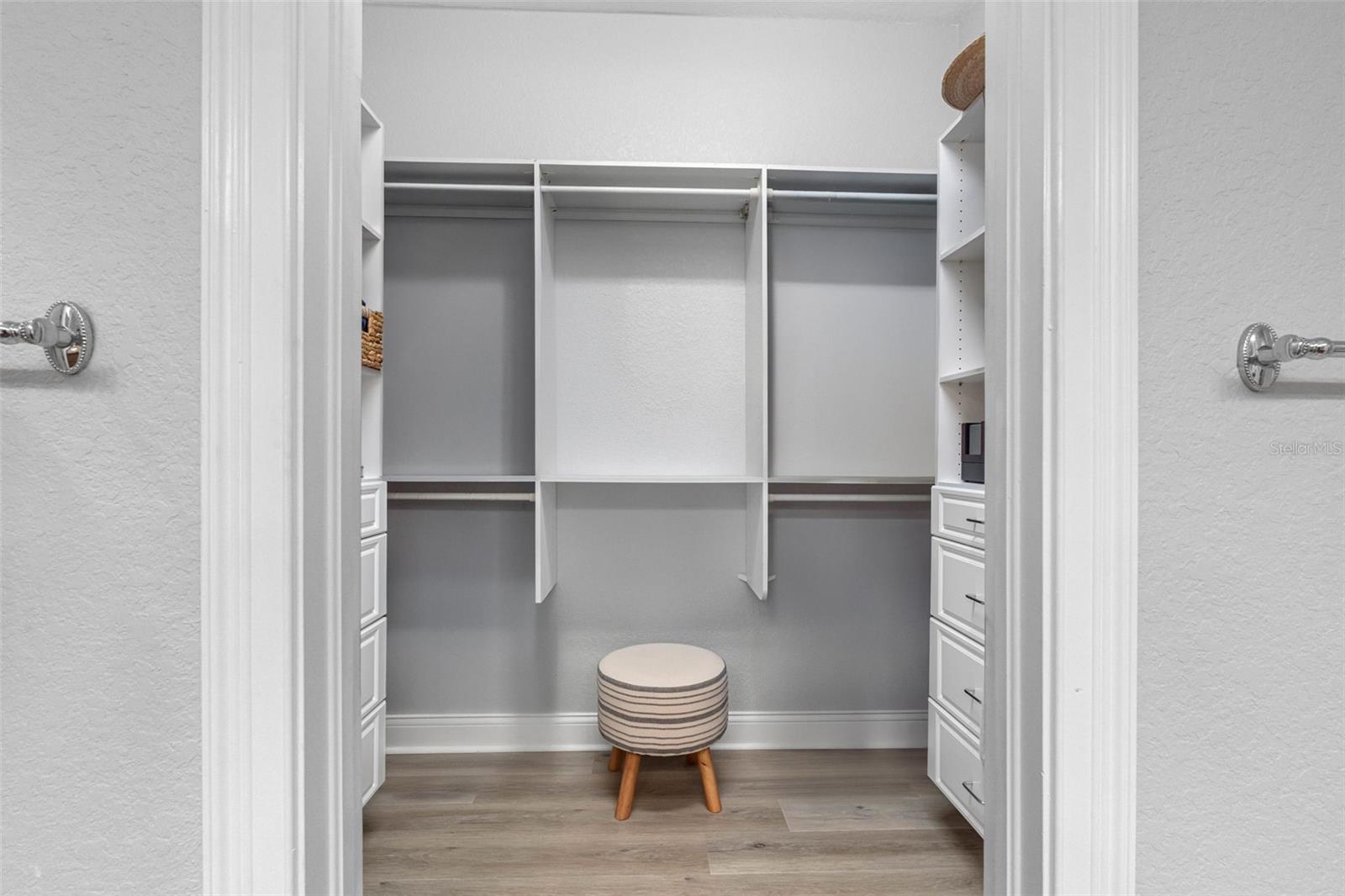 Image 25 of 73 For 6031 Bowen Daniel Drive 105