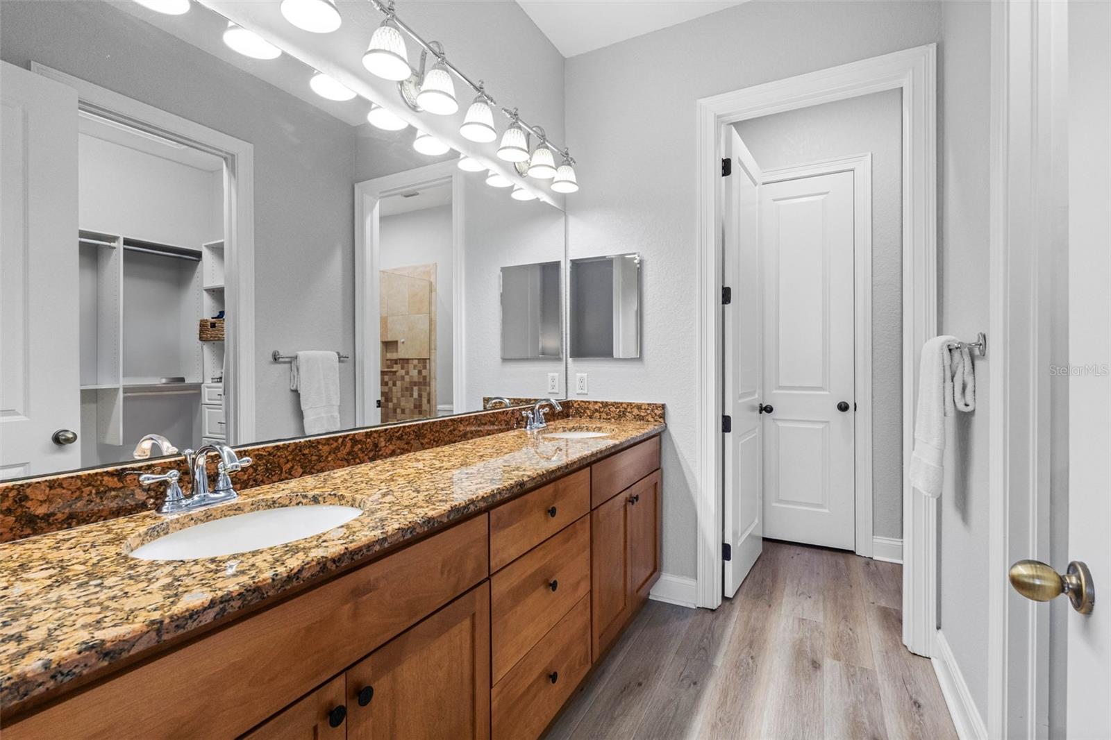 Image 26 of 73 For 6031 Bowen Daniel Drive 105