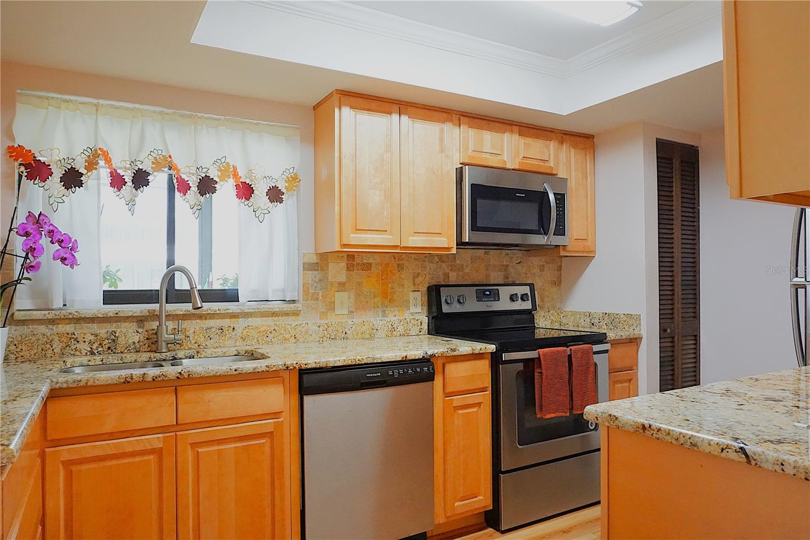 Image 16 of 36 For 13152 Village Chase Circle 1