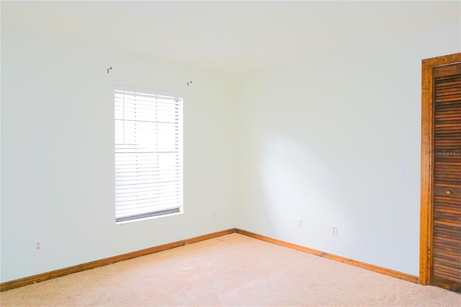 Image 27 of 36 For 13152 Village Chase Circle 1