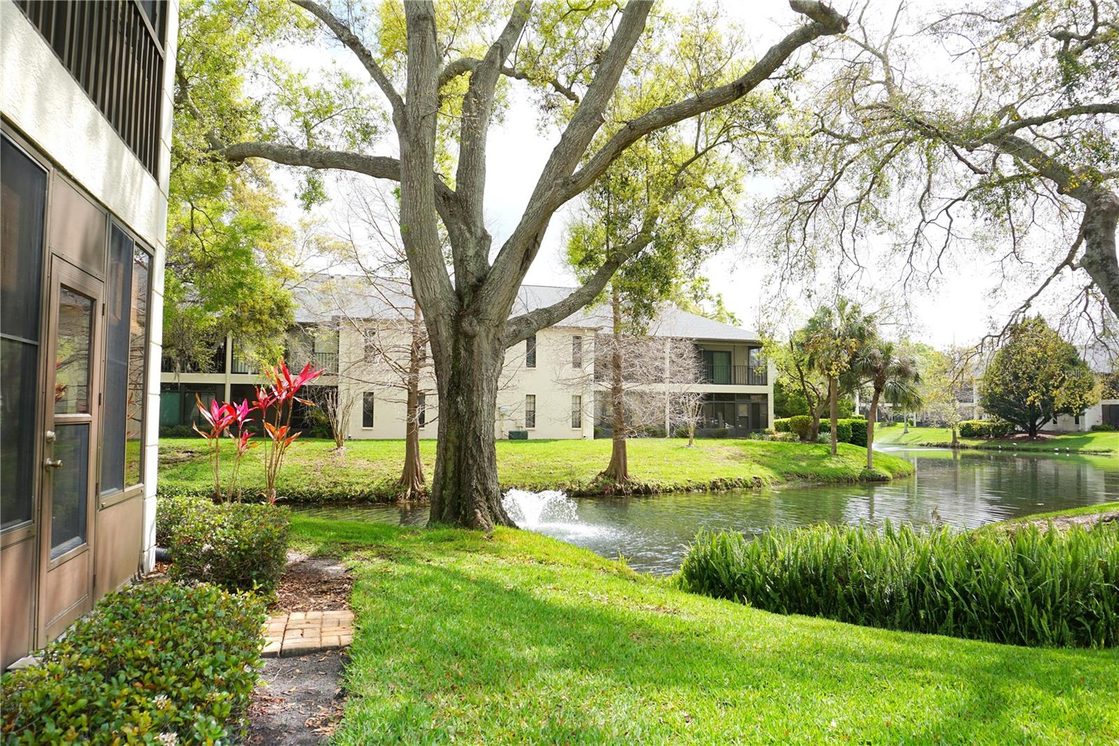 Image 32 of 36 For 13152 Village Chase Circle 1