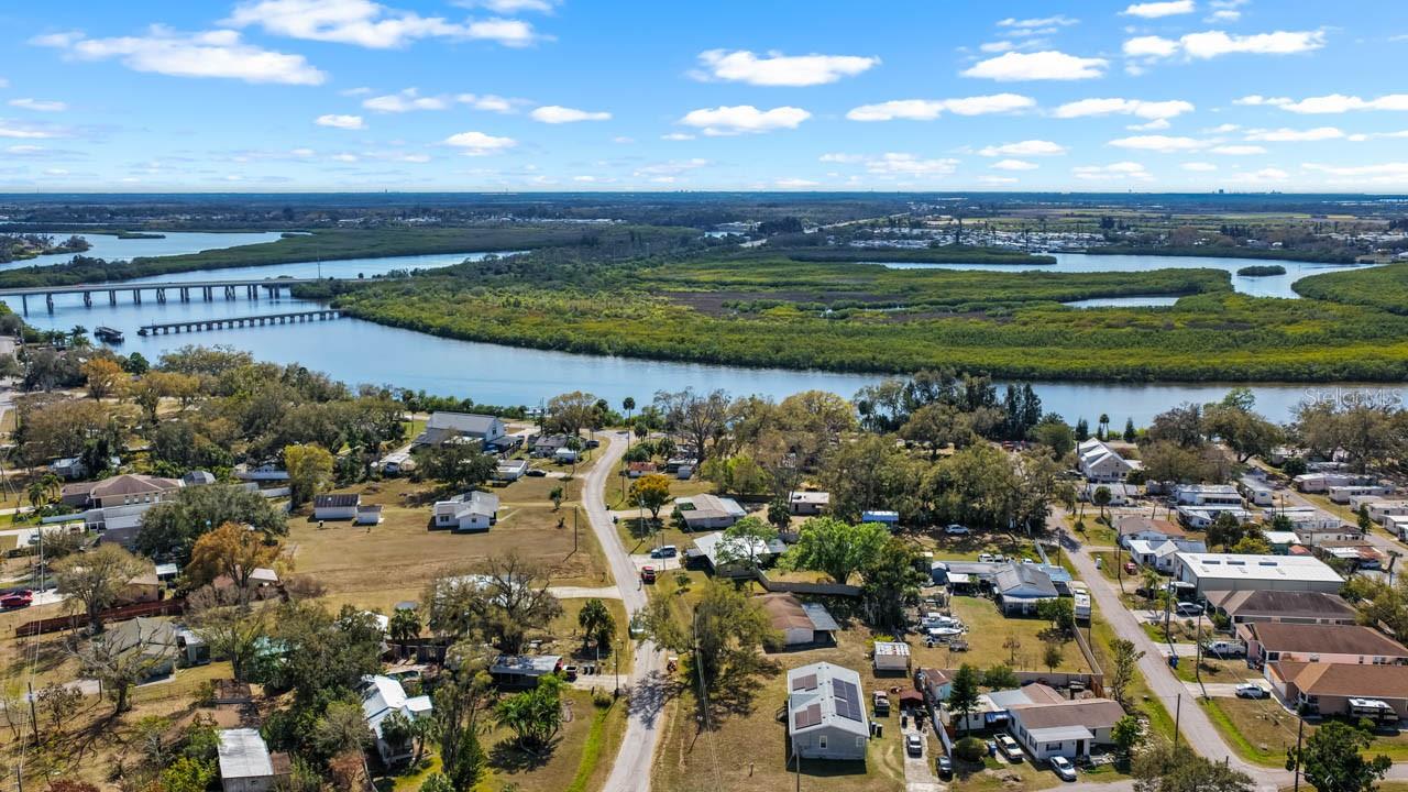 Image 15 of 19 For 910 Lytle St Sw