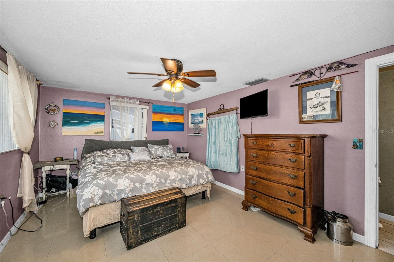 Image 28 of 44 For 1131 Royalwood Drive