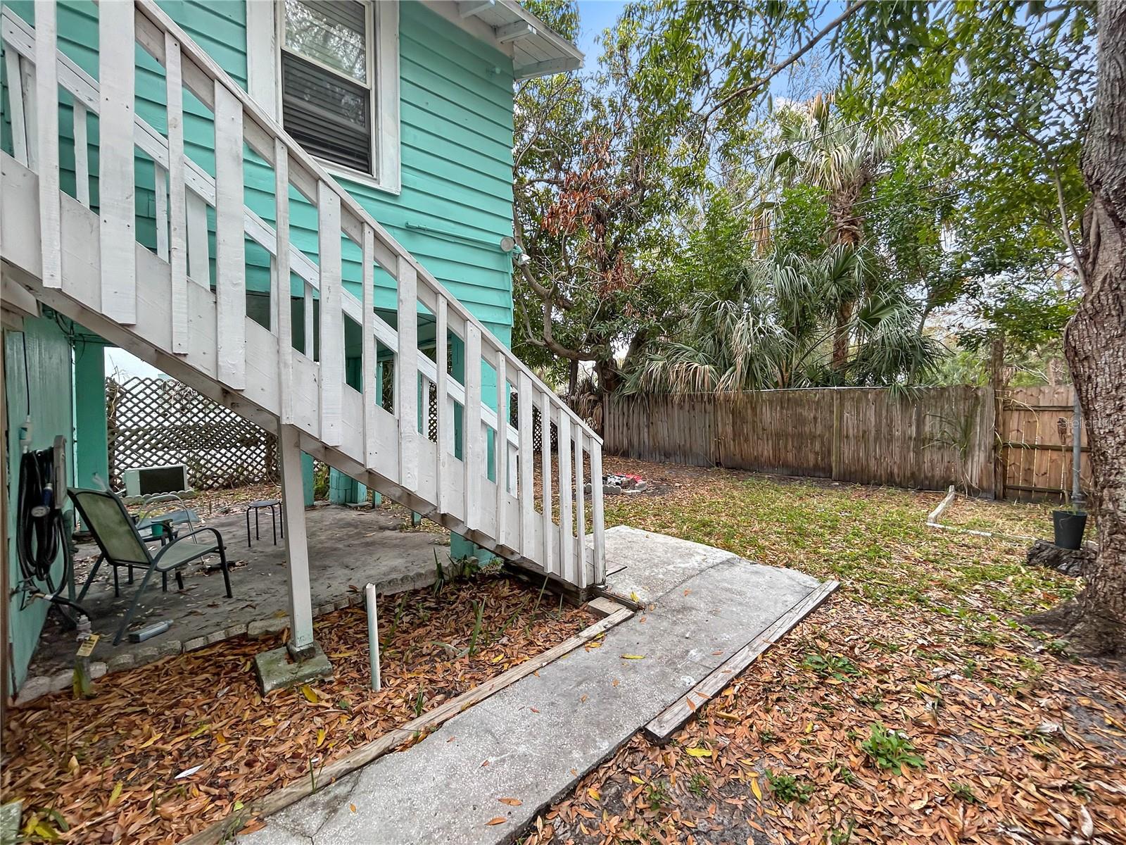 Image 44 of 59 For 626 37th Avenue S