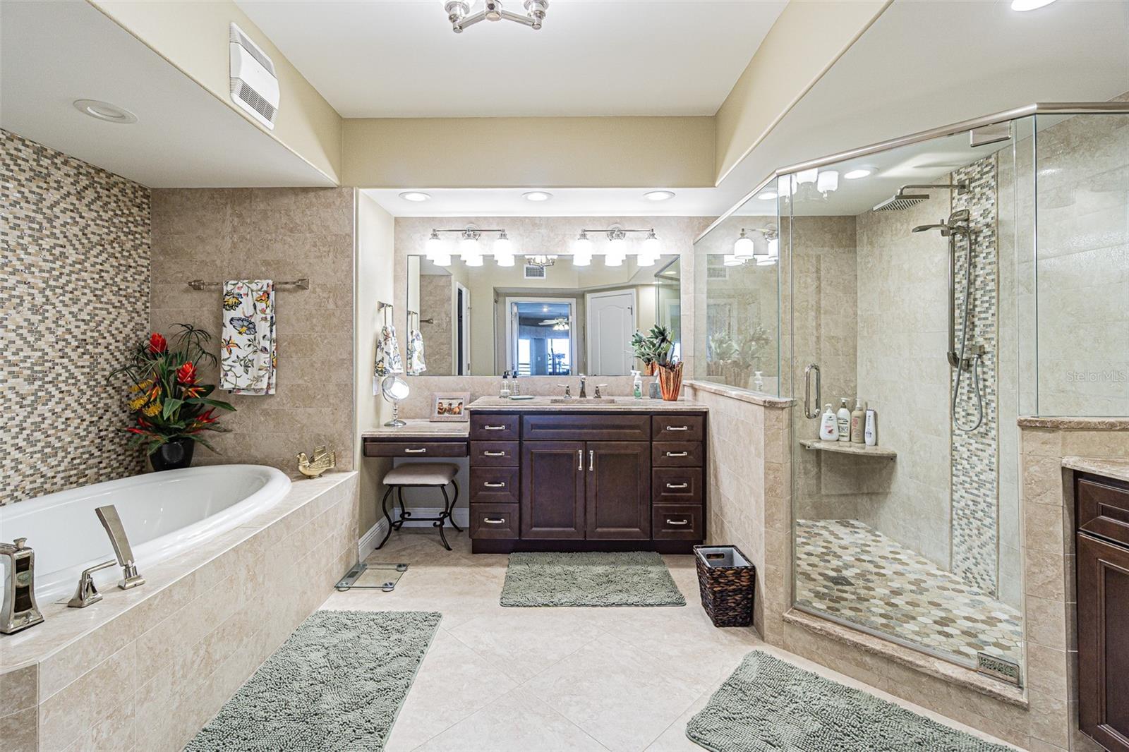 Image 17 of 42 For 200 121st Avenue 304