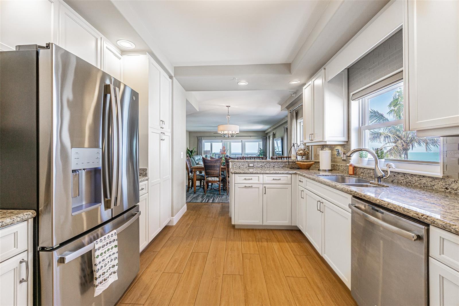 Image 5 of 42 For 200 121st Avenue 304