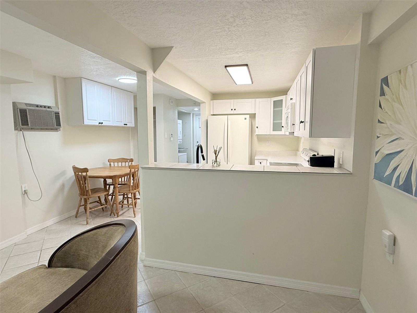 Image 5 of 16 For 707 40th Street W B