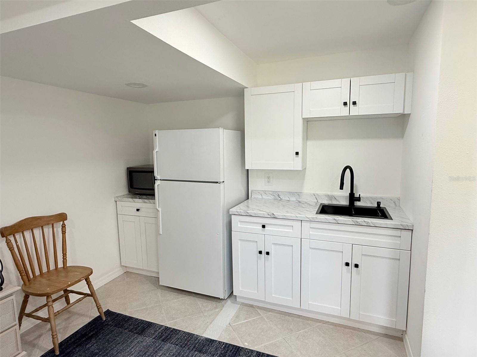 Image 5 of 7 For 707 40th Street W A