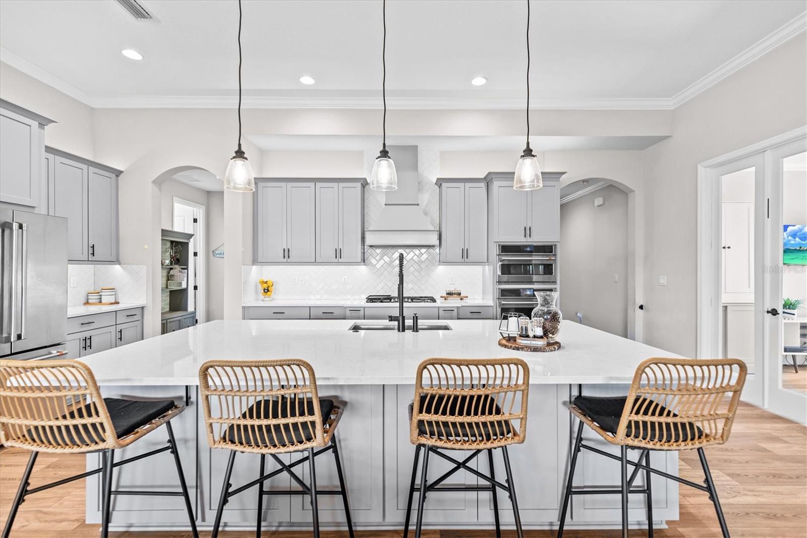 Image 13 of 67 For 5448 Wayfarer Avenue