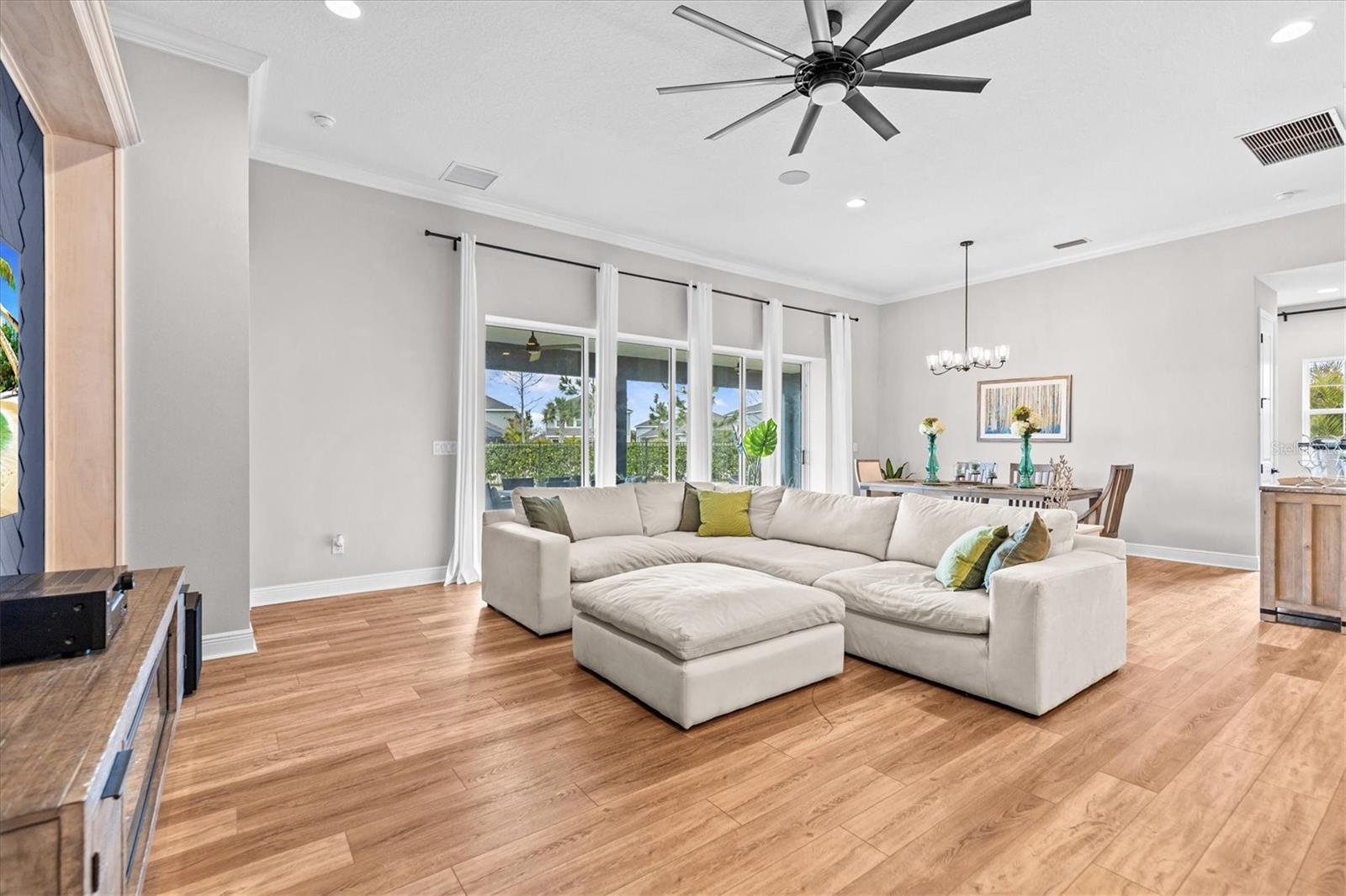 Image 20 of 67 For 5448 Wayfarer Avenue