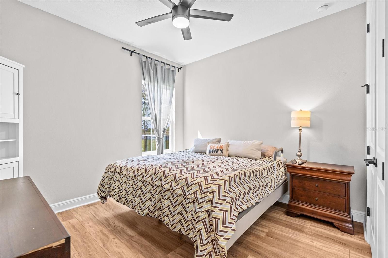 Image 34 of 67 For 5448 Wayfarer Avenue