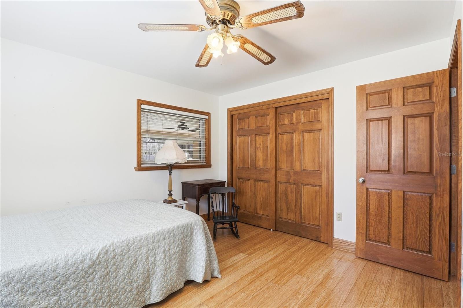 Image 24 of 45 For 807 Russell Drive