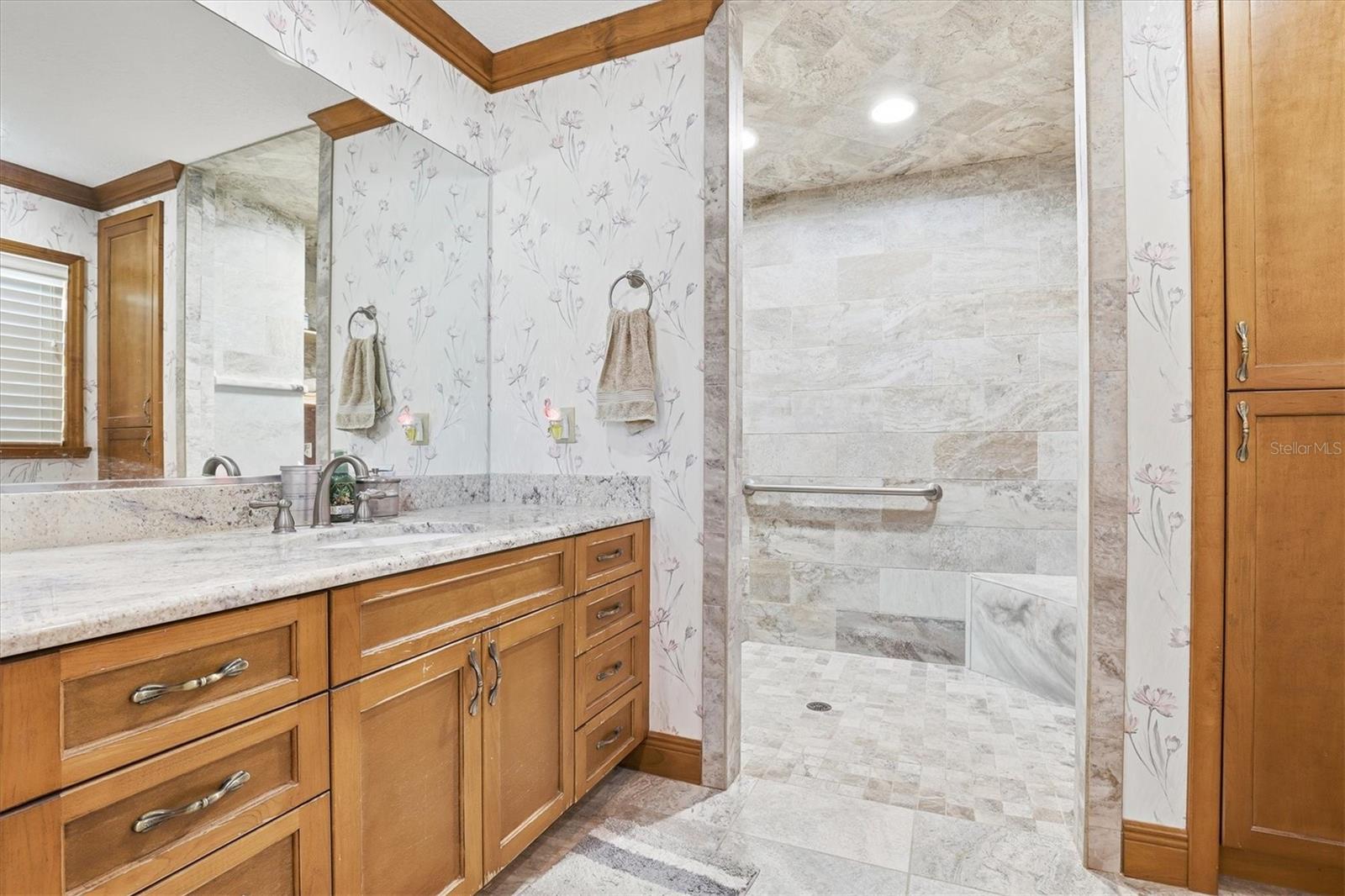 Image 30 of 45 For 807 Russell Drive