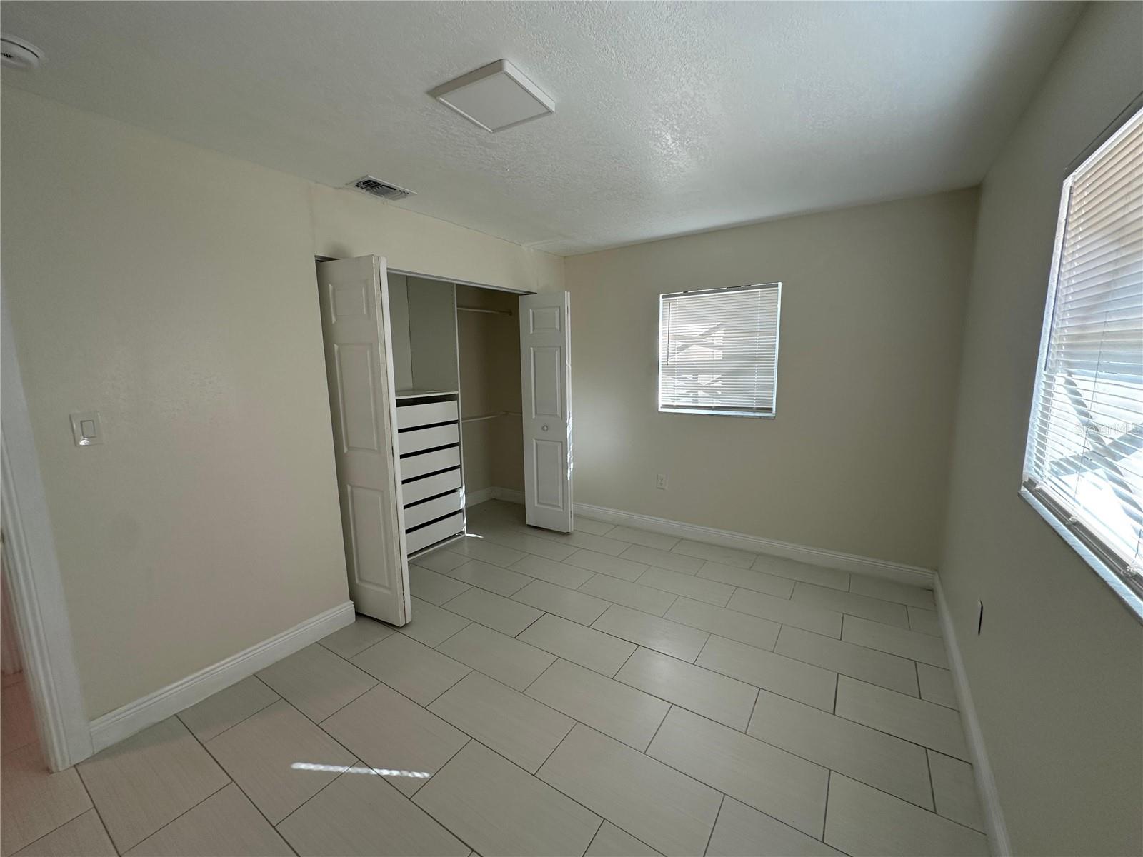 Image 16 of 28 For 4305 Henry Avenue