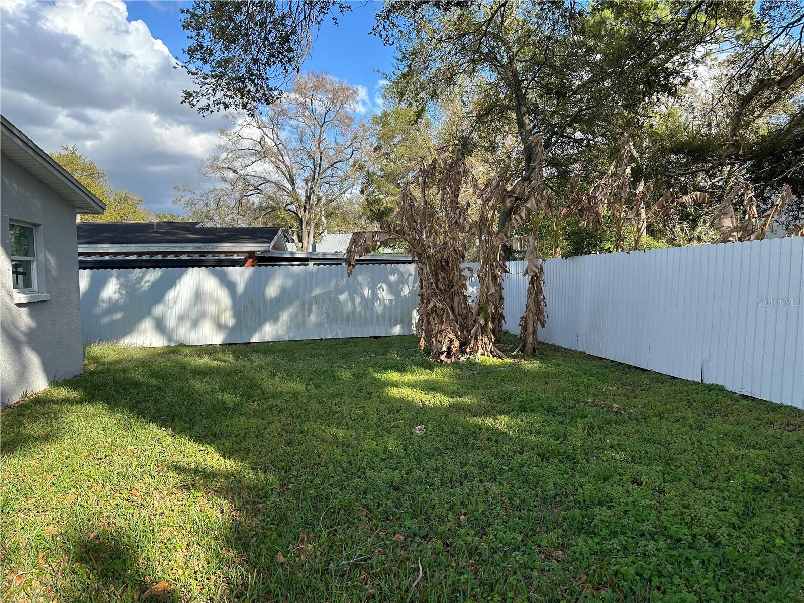 Image 26 of 28 For 4305 Henry Avenue