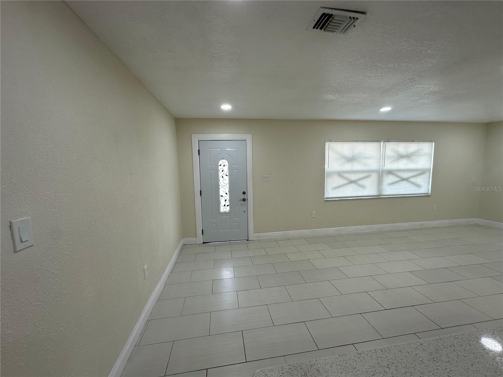 Image 7 of 28 For 4305 Henry Avenue