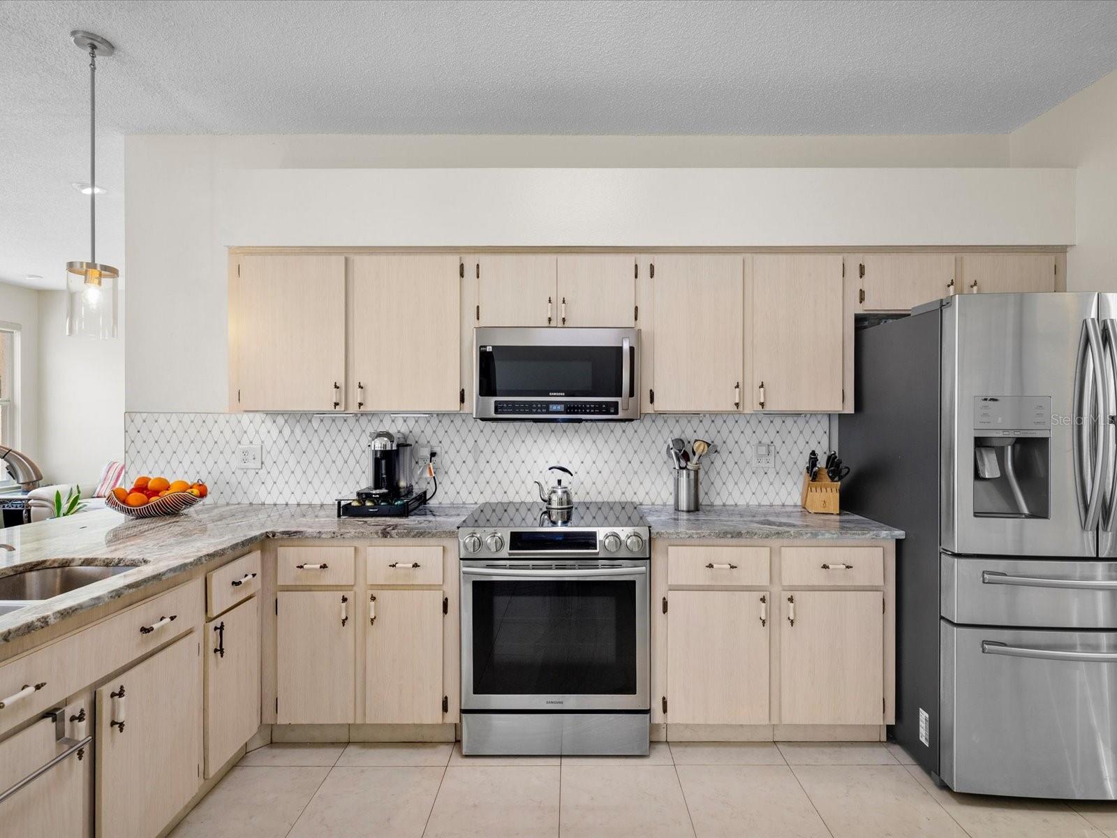 Image 13 of 71 For 11310 Glenmont Drive