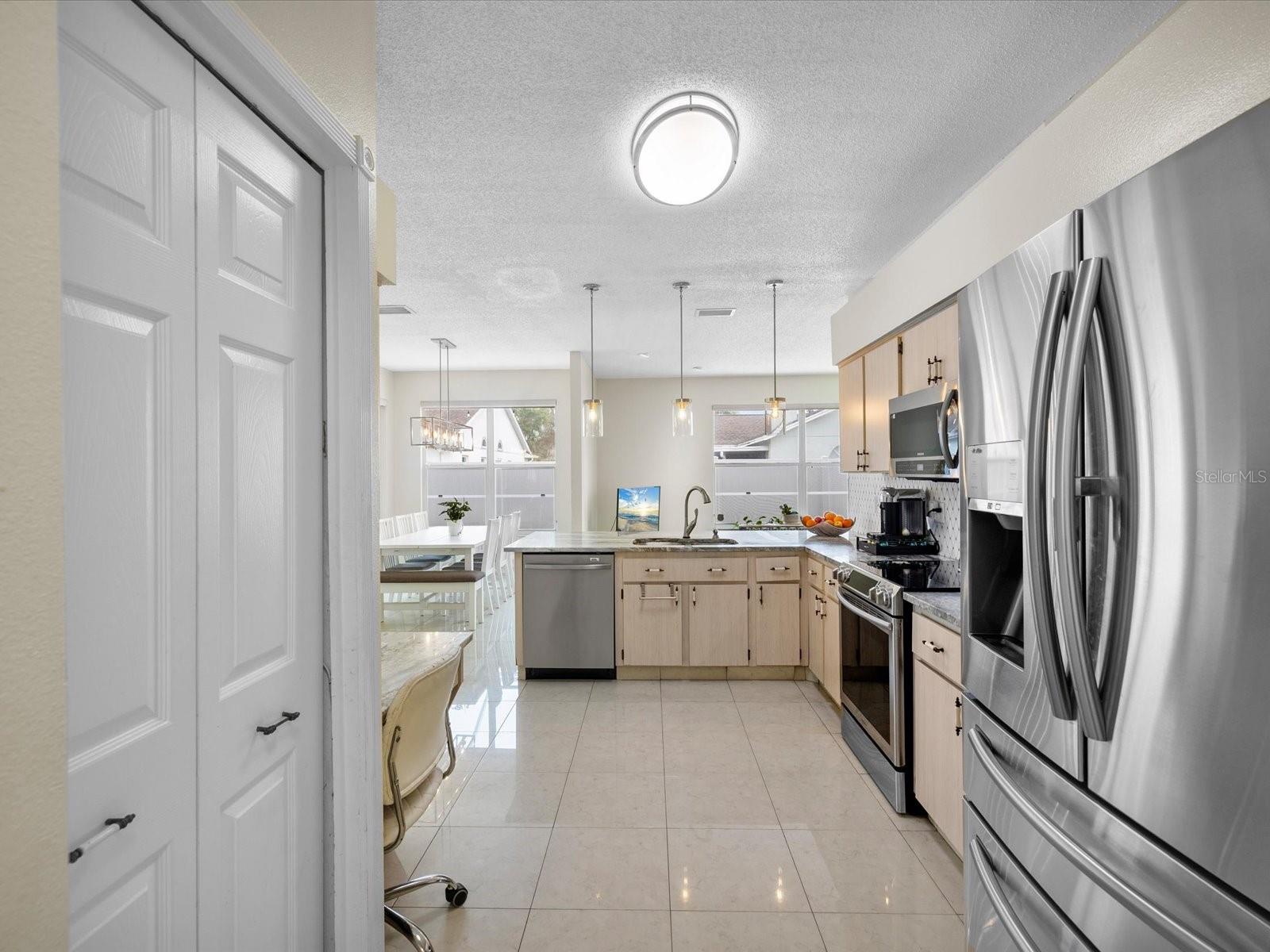 Image 15 of 71 For 11310 Glenmont Drive