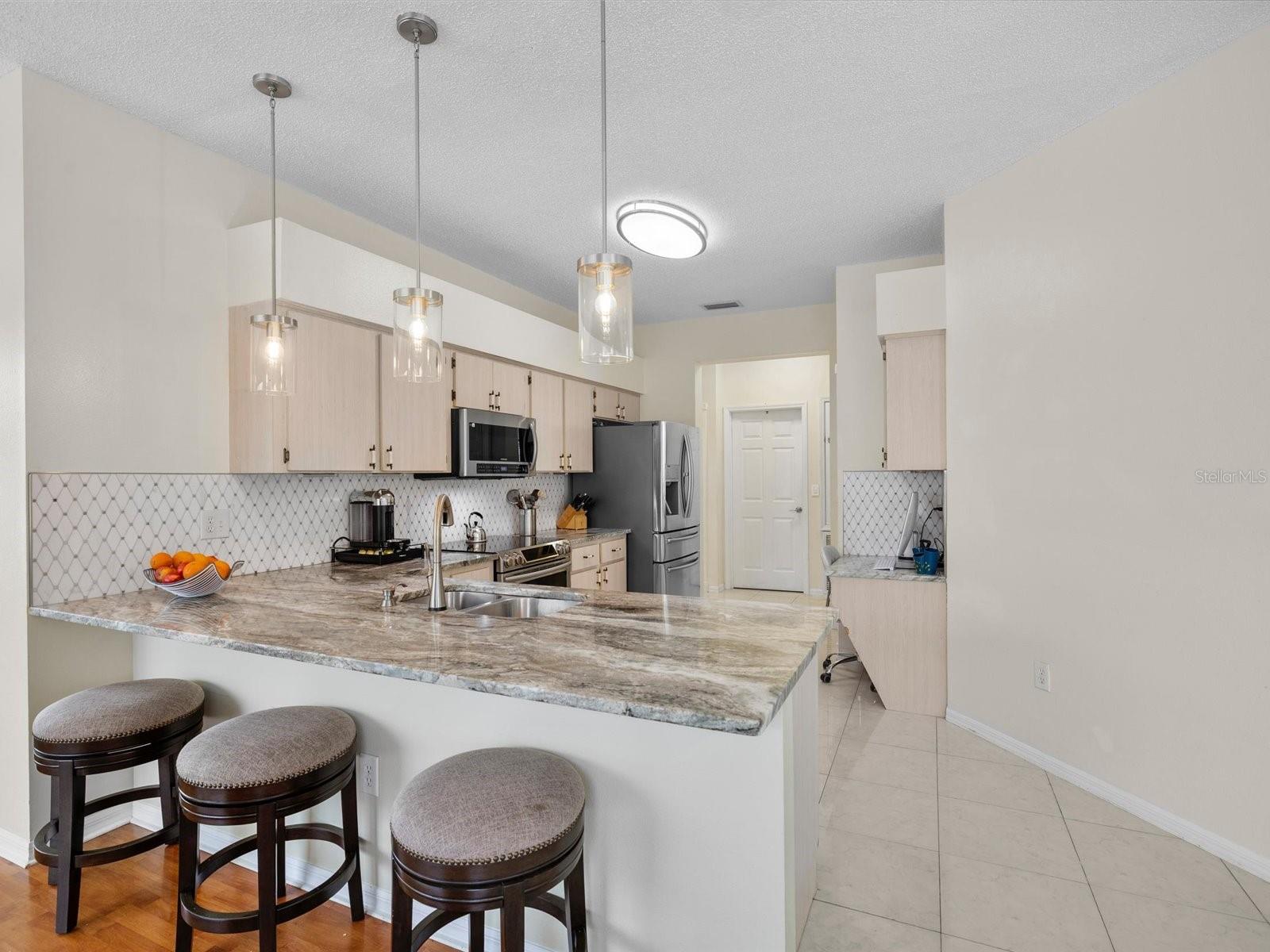 Image 17 of 71 For 11310 Glenmont Drive