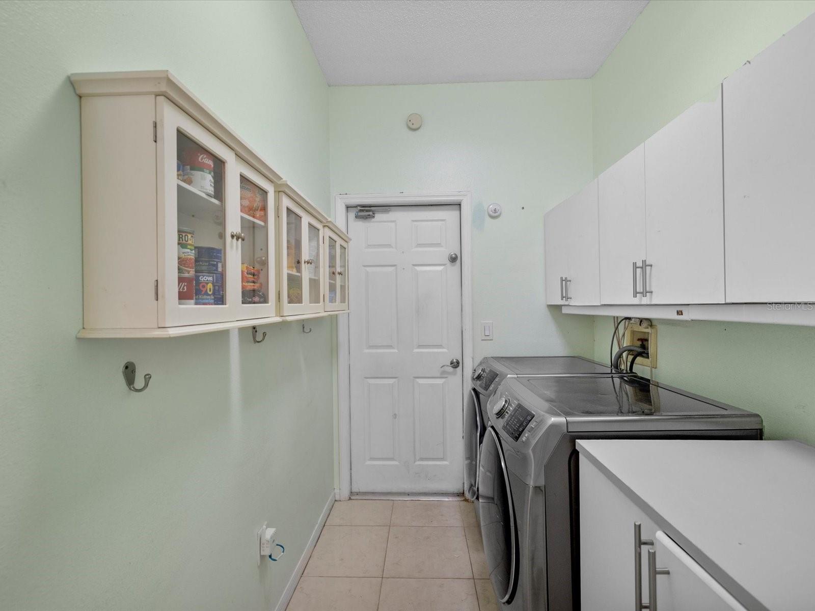 Image 24 of 71 For 11310 Glenmont Drive