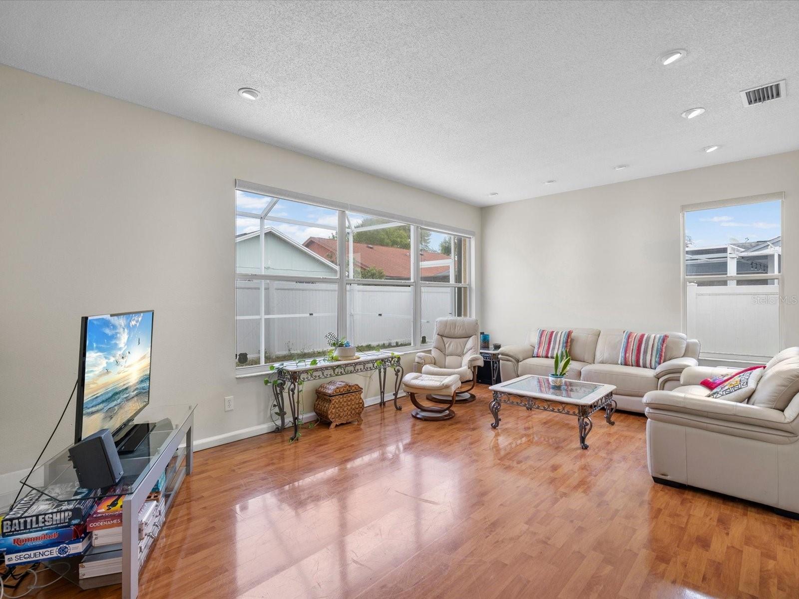 Image 25 of 71 For 11310 Glenmont Drive