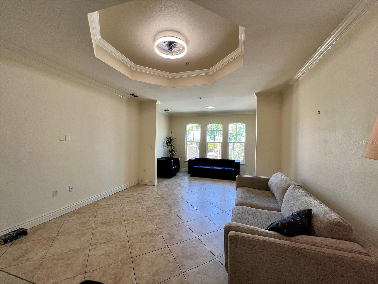 Image 5 of 12 For 2705 Via Murano  135