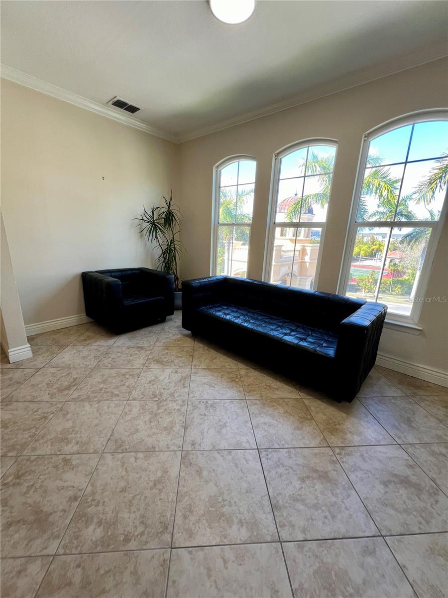 Image 6 of 12 For 2705 Via Murano  135