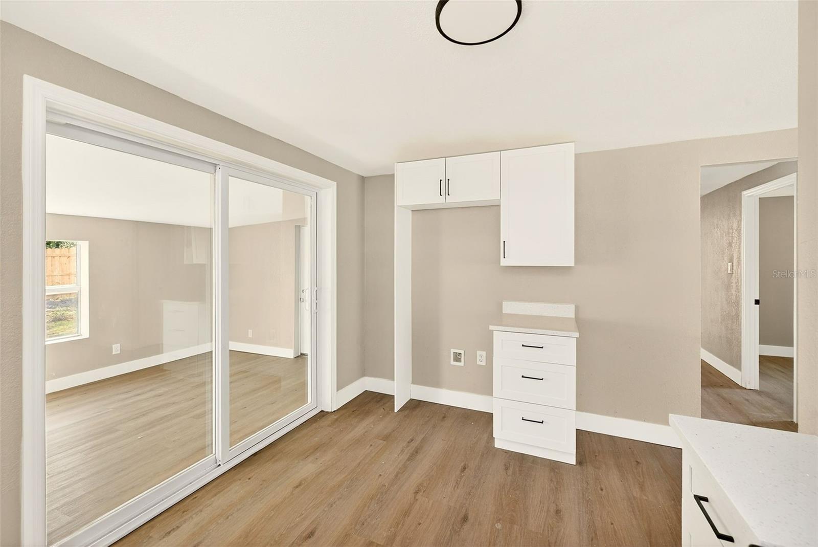 Image 10 of 31 For 3005 Cord Street