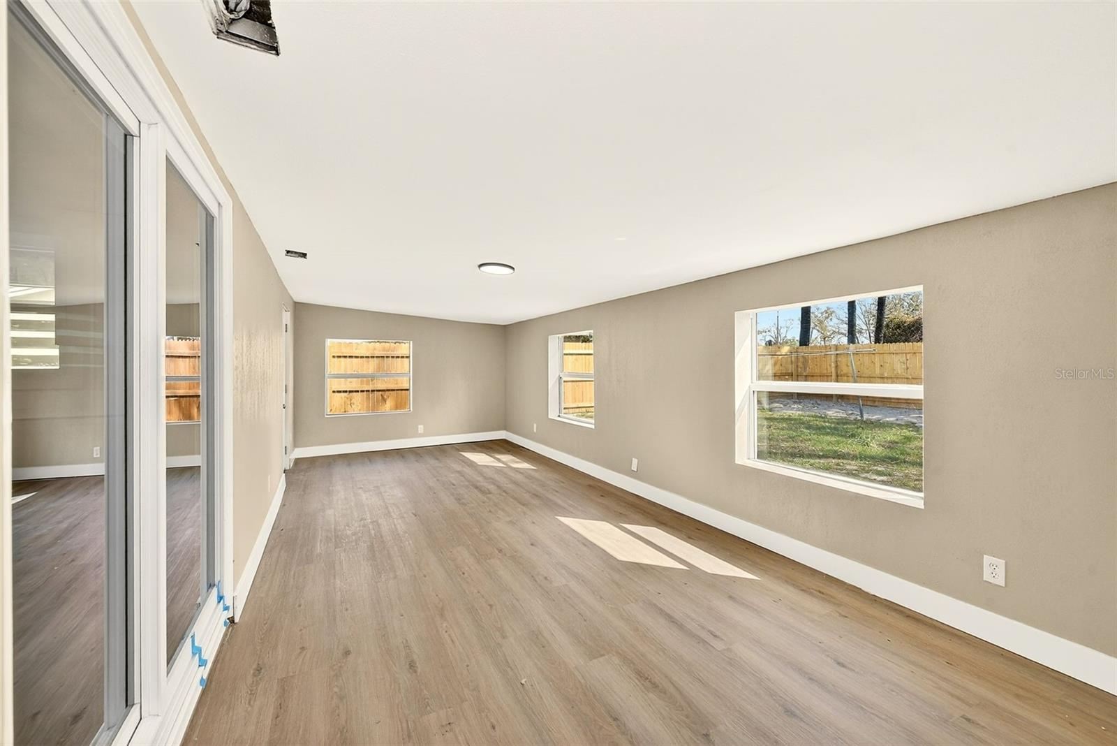 Image 17 of 31 For 3005 Cord Street