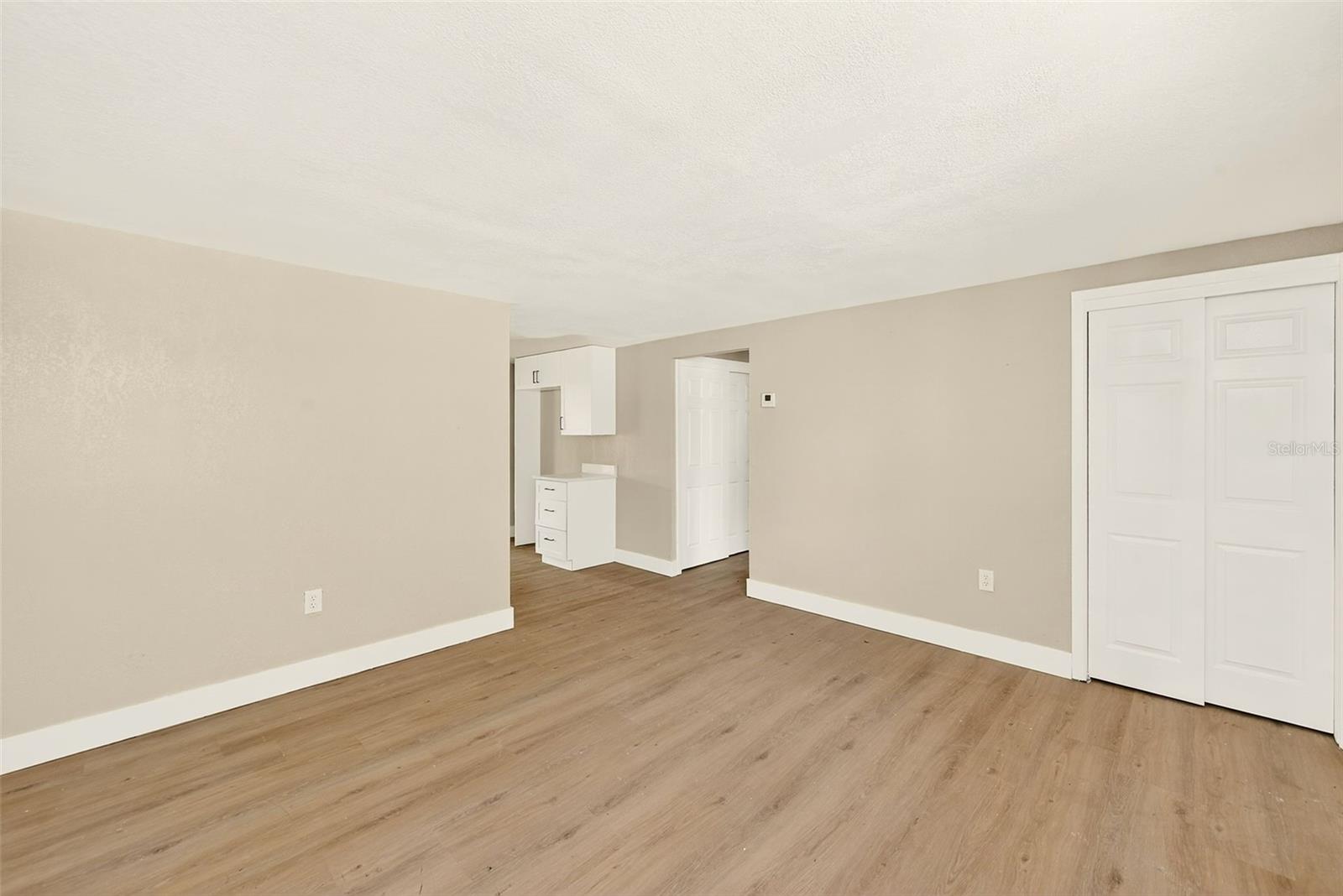 Image 4 of 31 For 3005 Cord Street