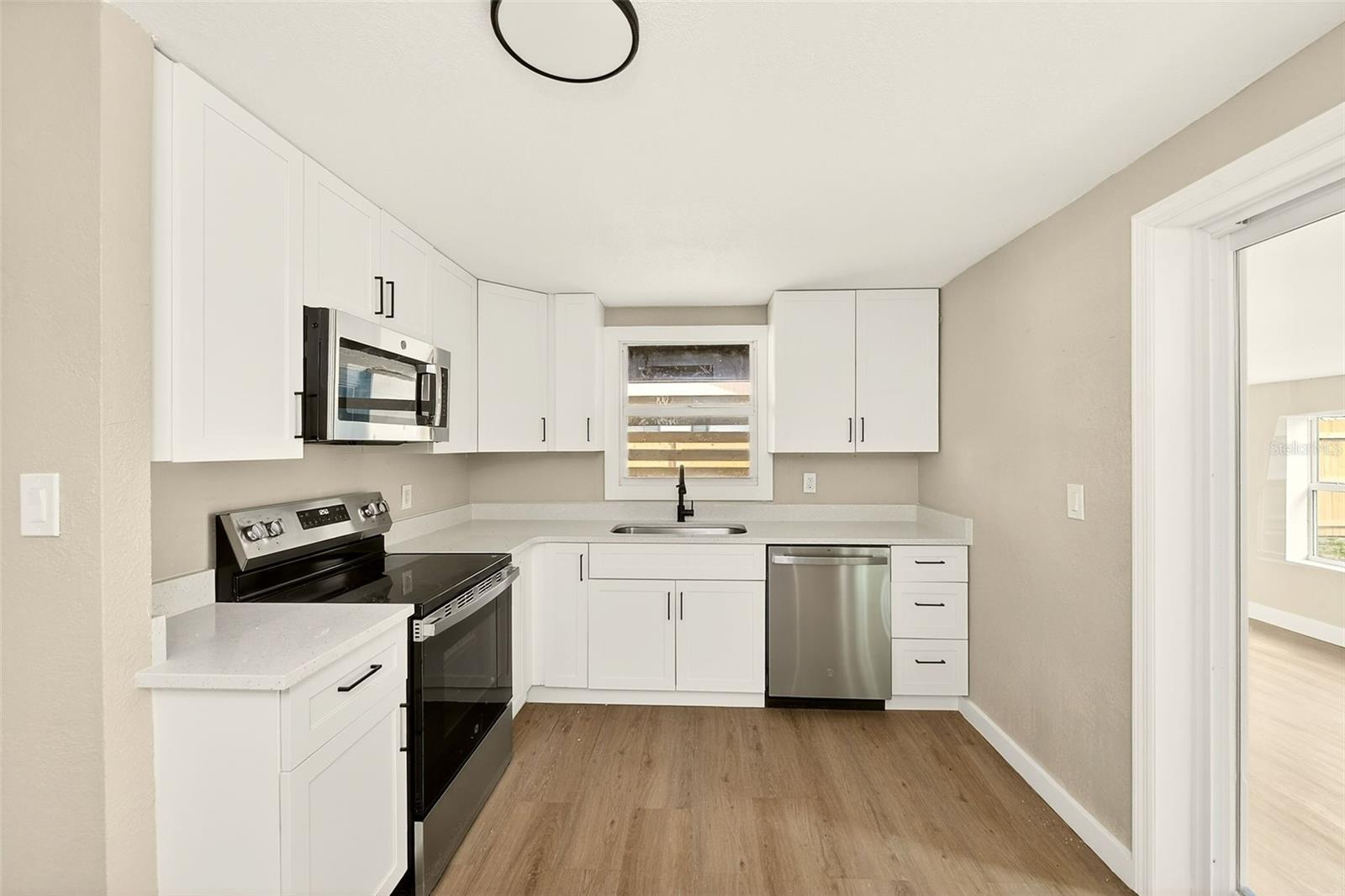 Image 6 of 31 For 3005 Cord Street