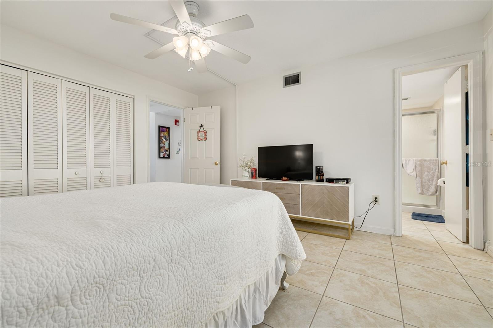 Image 17 of 34 For 1001 77th Avenue N 112