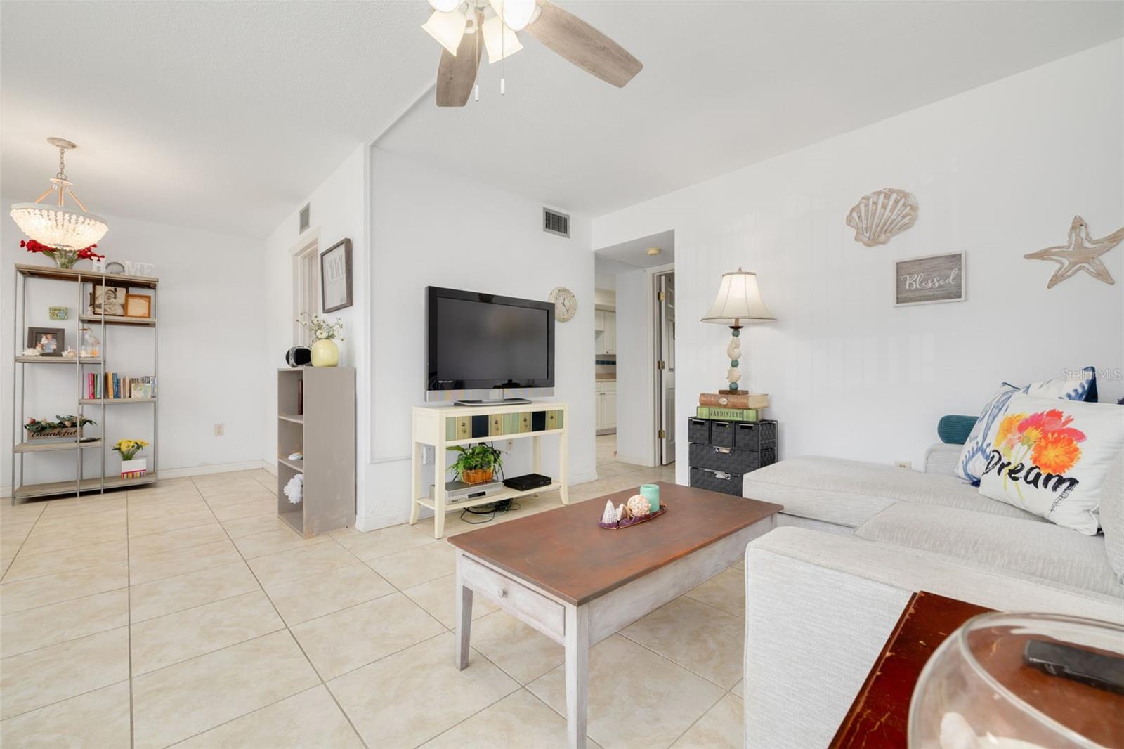 Image 18 of 34 For 1001 77th Avenue N 112