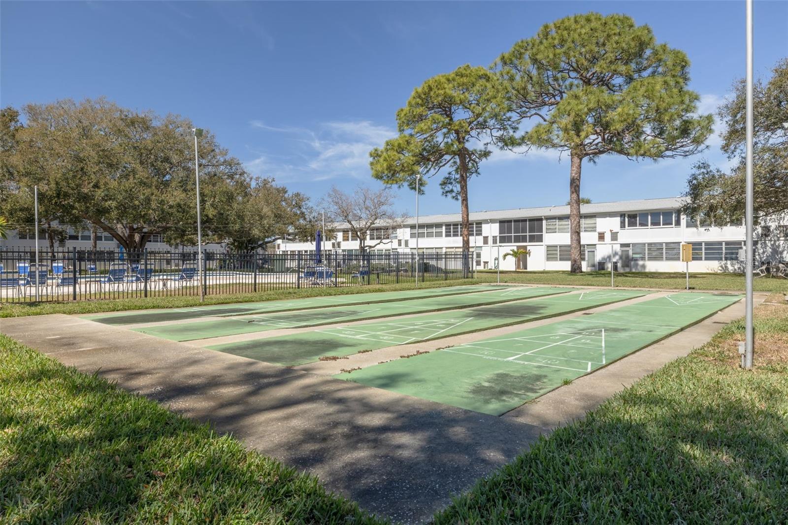 Image 21 of 34 For 1001 77th Avenue N 112