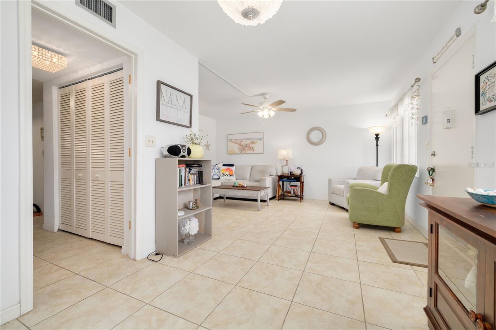 Image 8 of 34 For 1001 77th Avenue N 112