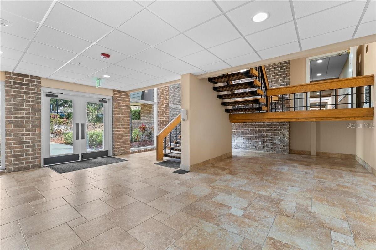 Image 2 of 42 For 36750 Us Highway 19  24-104