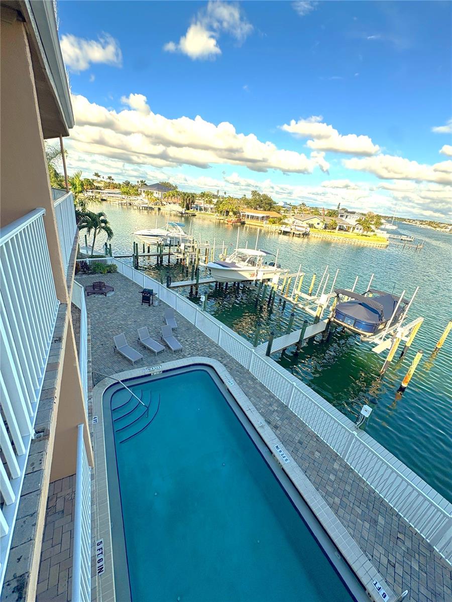 Image 14 of 40 For 11605 3rd Street E 306