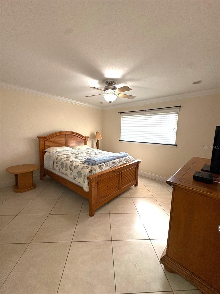 Image 18 of 40 For 11605 3rd Street E 306