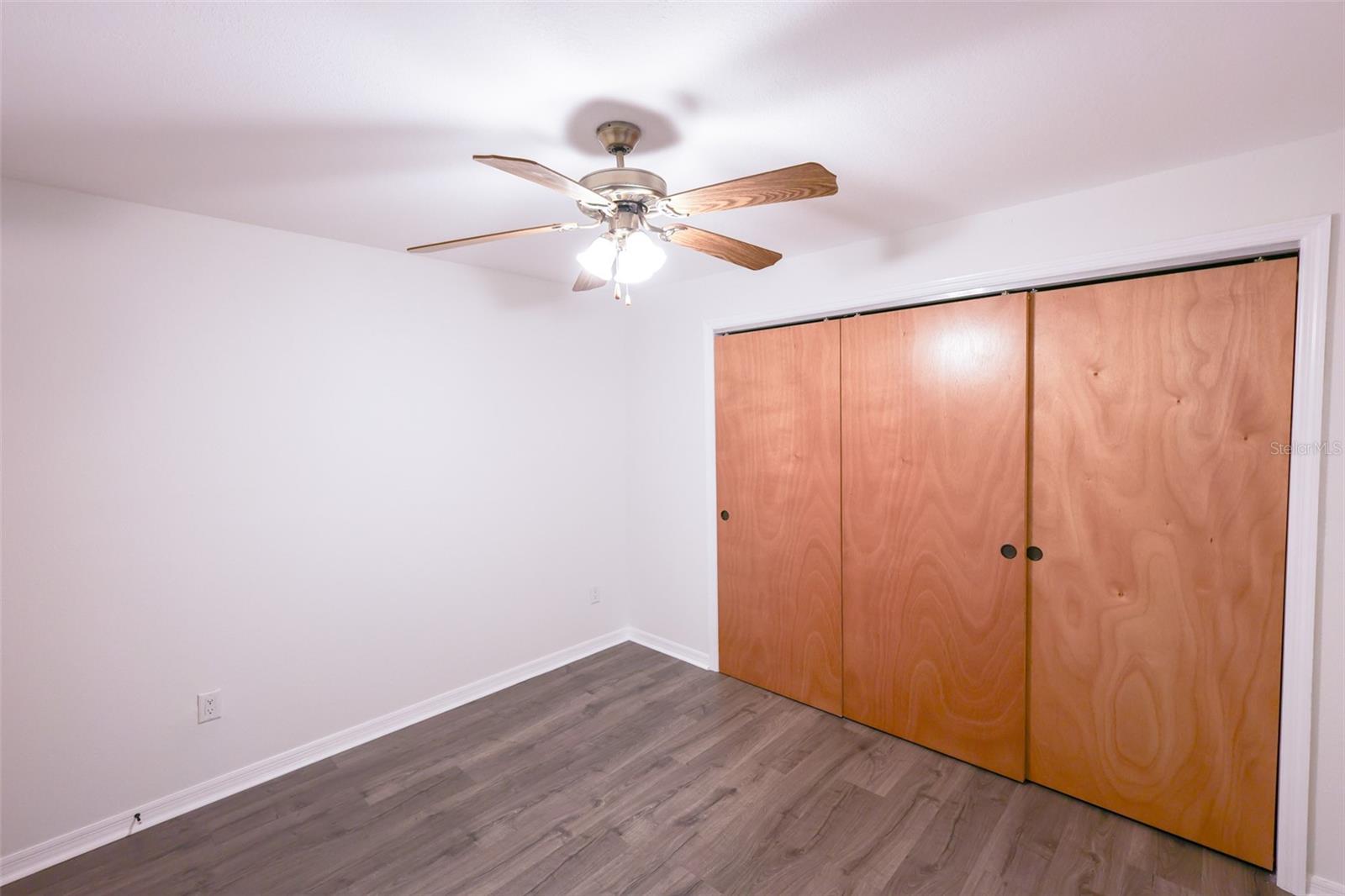 Image 20 of 31 For 248 Philadelphia Boulevard 55