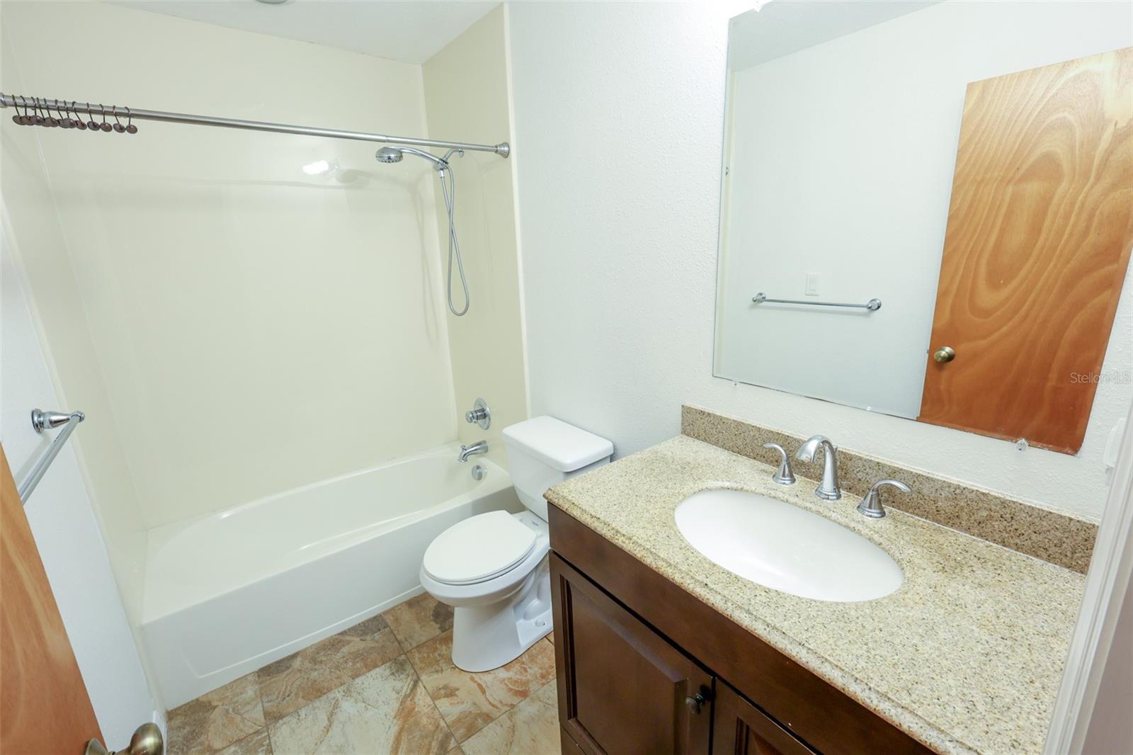 Image 22 of 31 For 248 Philadelphia Boulevard 55