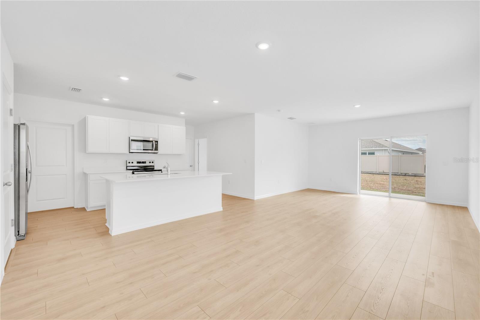 Image 23 of 33 For 32368 Evening Grove Court