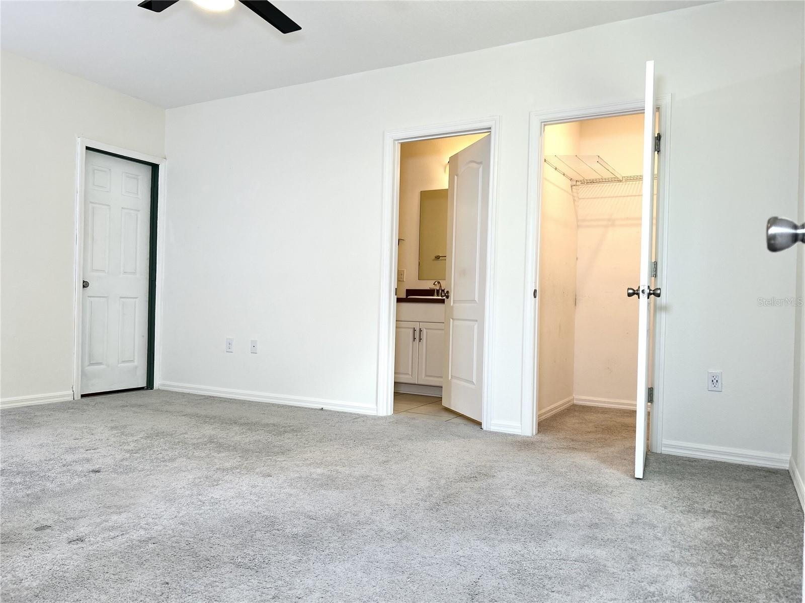 Image 8 of 19 For 4096 Thunderbird Avenue