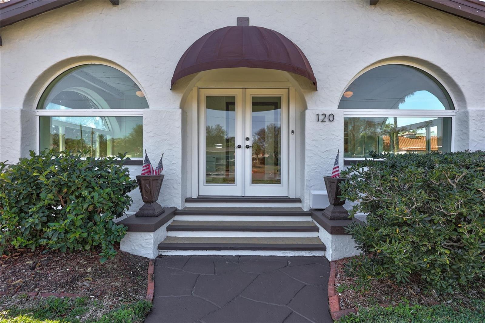 Image 10 of 76 For 120 Park Street N