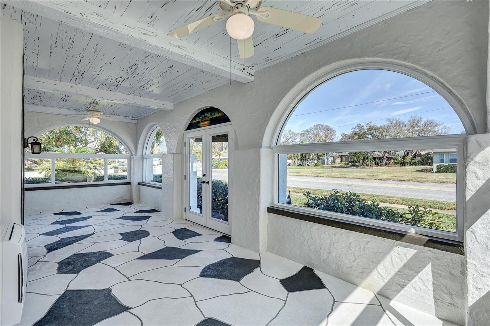 Image 12 of 76 For 120 Park Street N