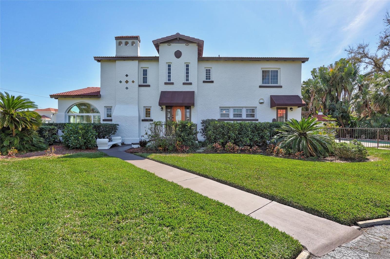 Image 23 of 76 For 120 Park Street N