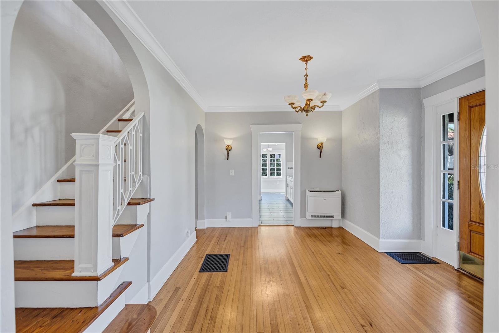 Image 26 of 76 For 120 Park Street N