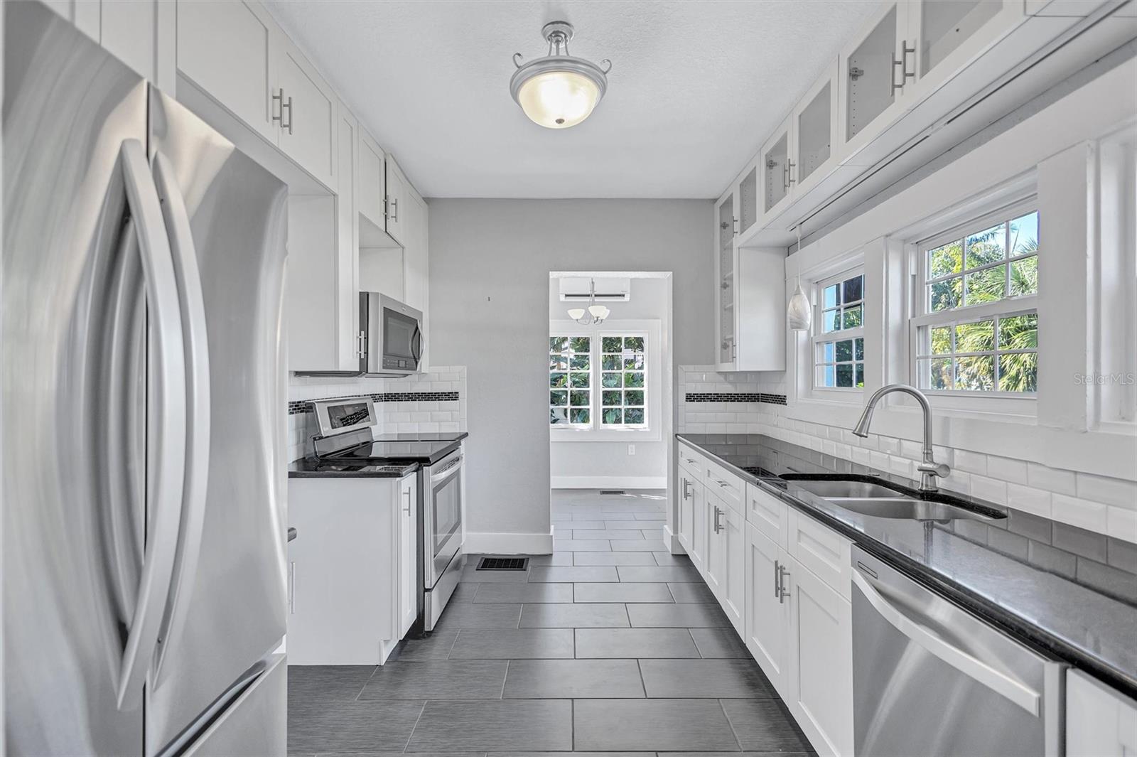 Image 27 of 76 For 120 Park Street N