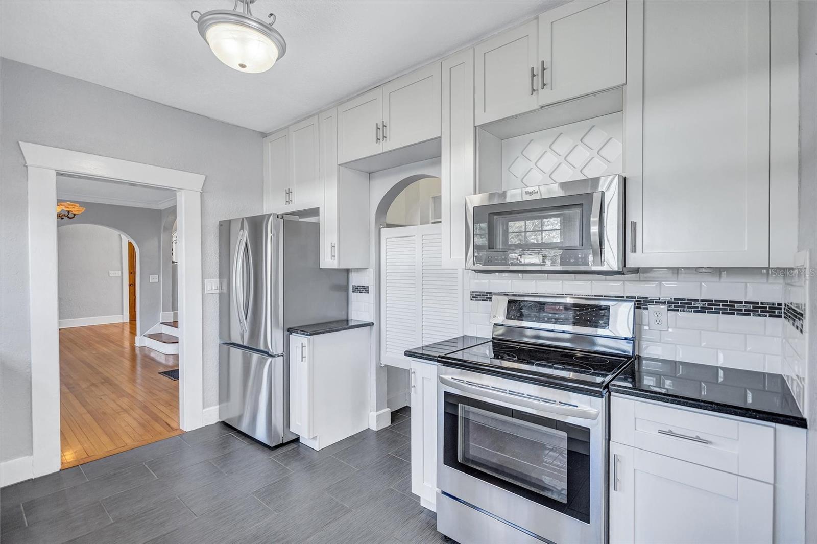 Image 31 of 76 For 120 Park Street N