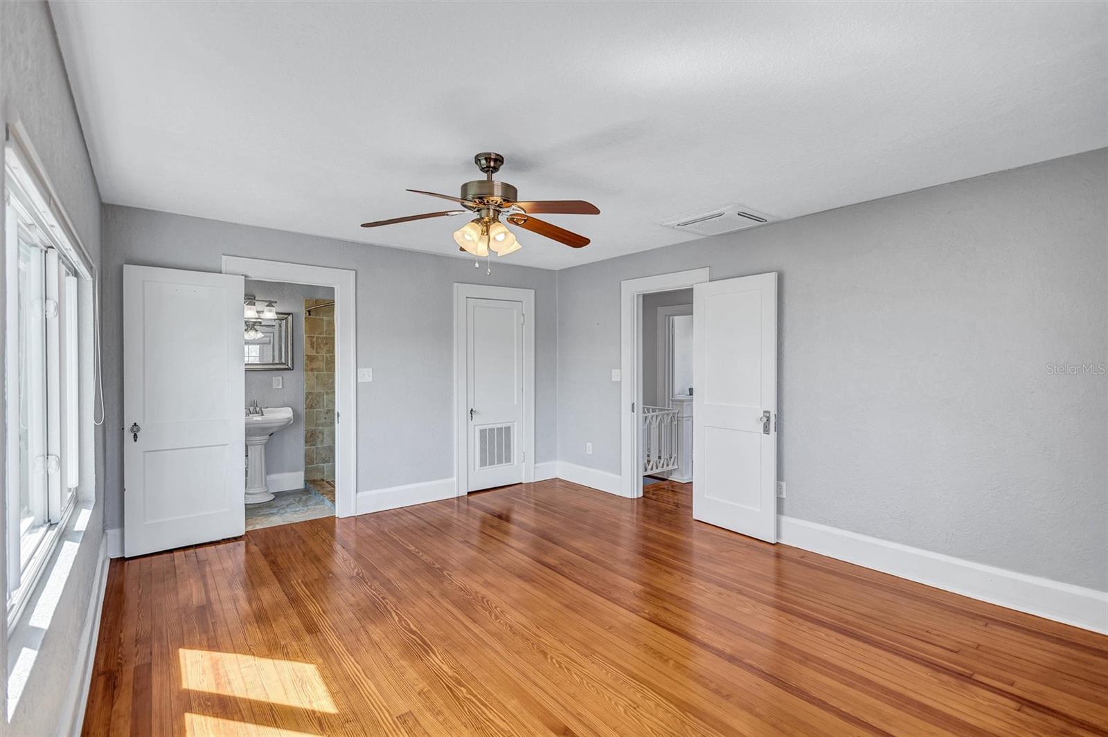 Image 58 of 76 For 120 Park Street N