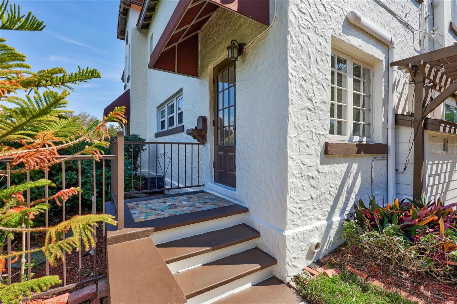 Image 67 of 76 For 120 Park Street N